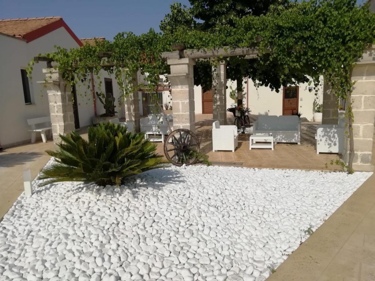 Il Giardino Del Tiglio Bed & Breakfast Уджано ла Киеза Екстериор снимка