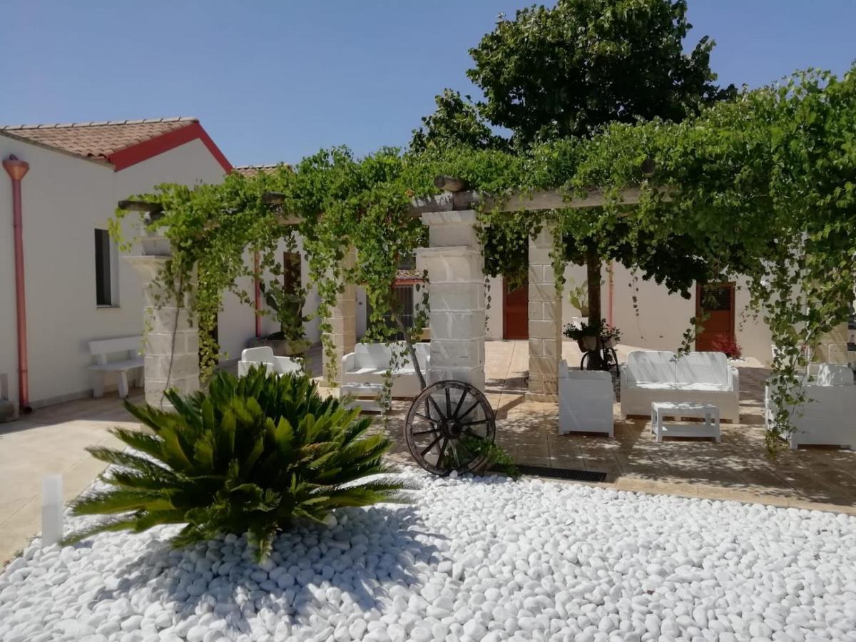Il Giardino Del Tiglio Bed & Breakfast Уджано ла Киеза Екстериор снимка