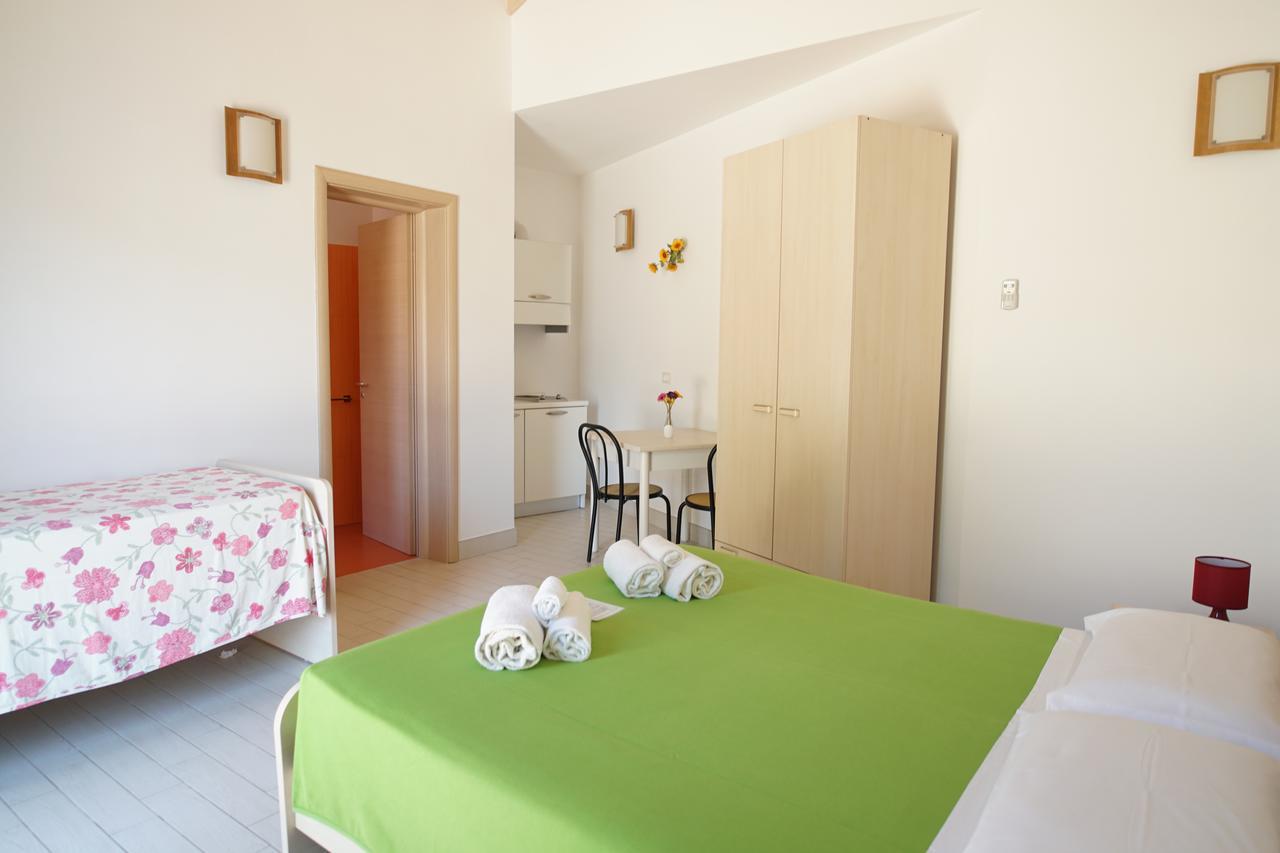Il Giardino Del Tiglio Bed & Breakfast Уджано ла Киеза Екстериор снимка