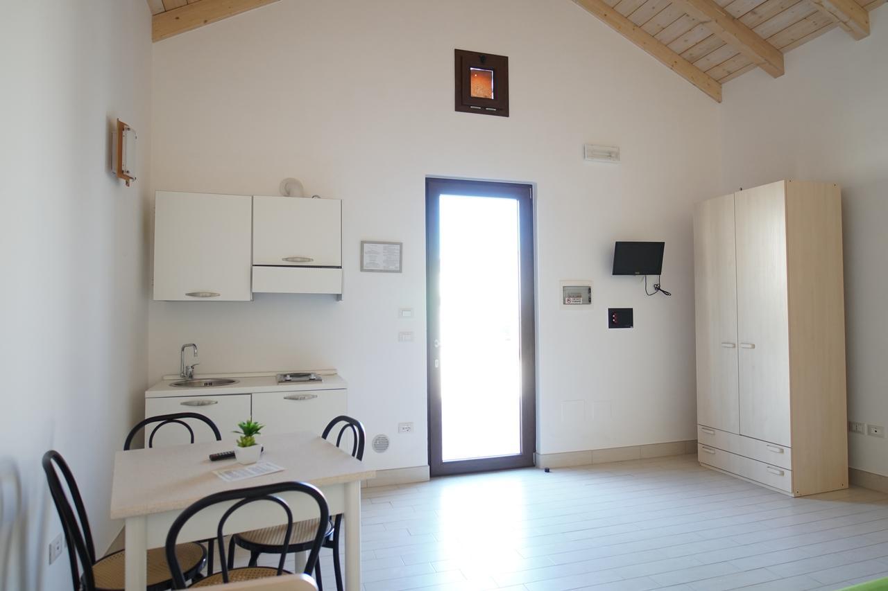 Il Giardino Del Tiglio Bed & Breakfast Уджано ла Киеза Екстериор снимка