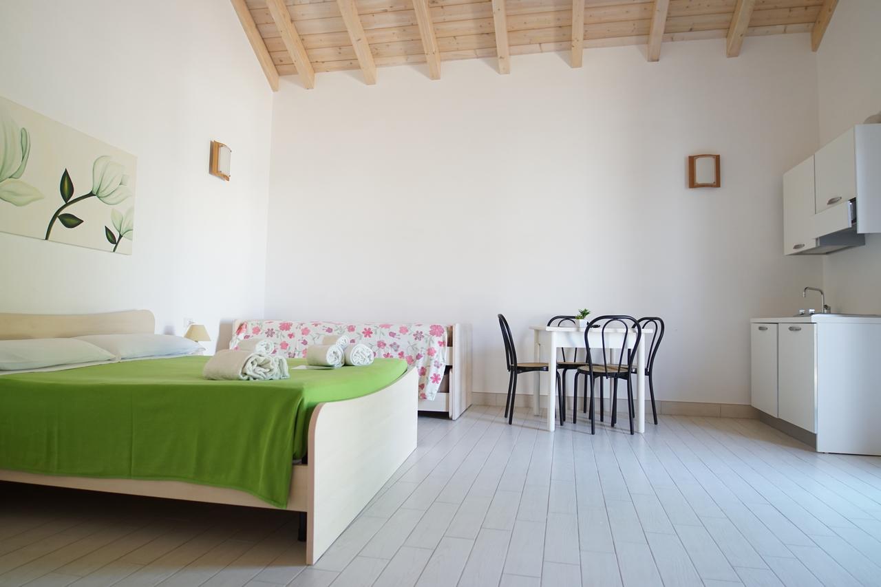 Il Giardino Del Tiglio Bed & Breakfast Уджано ла Киеза Екстериор снимка